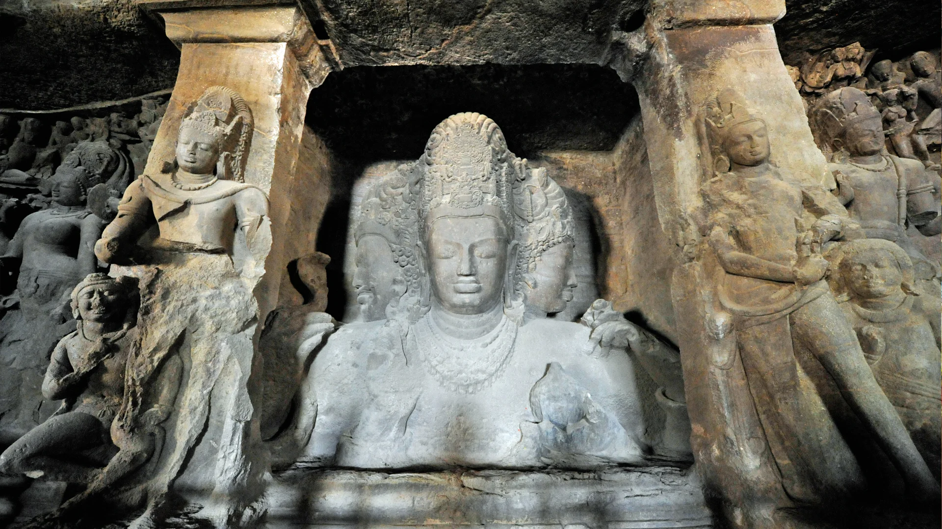 Elephanta Caves Cruise Tour in Mumbai